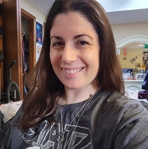 Meet your Posher, Lisa